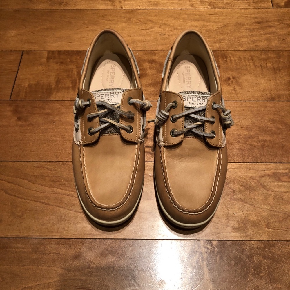 Classic Sperry boat shoe